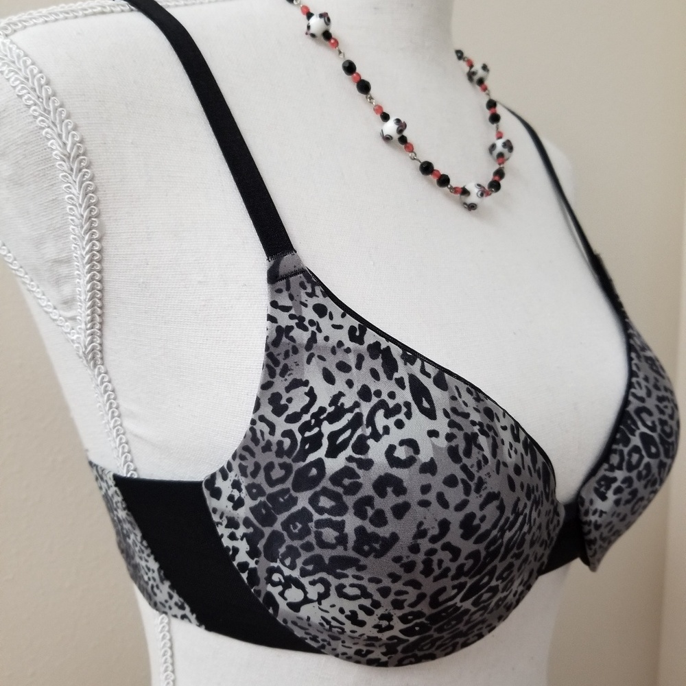 Maidenform 34A, Animal Print Bra